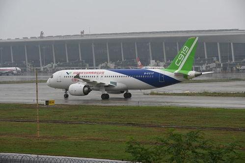 c919国产大飞机试飞视频,翱翔蓝天，见证中国航空新里程
