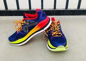 国产鞋子最专业测评视频,国产鞋子专业测评，品质与舒适度全面评测